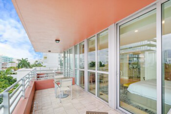 Terrace/Patio 11 of 318
