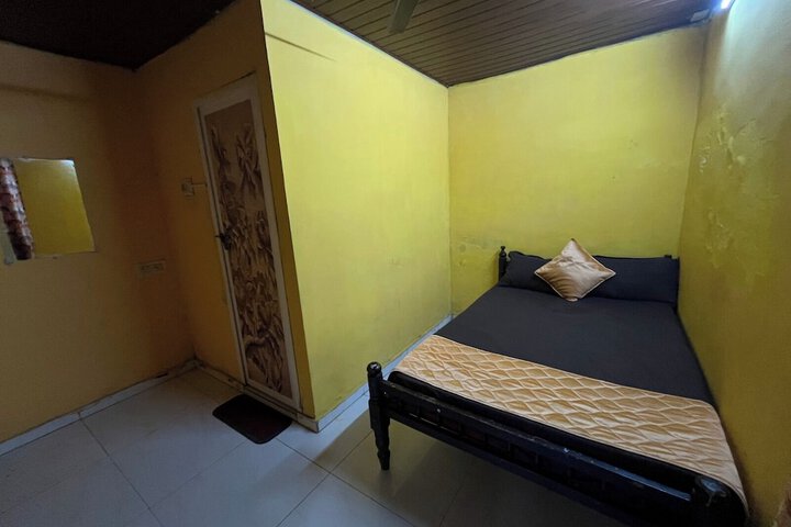 Room 2 of 36