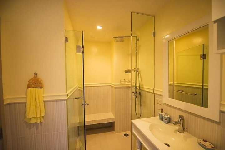 Clean Restrooms