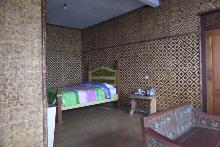 Room 3 of 15