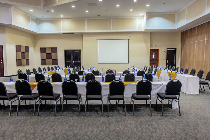 Ballroom/Hall 103 of 120
