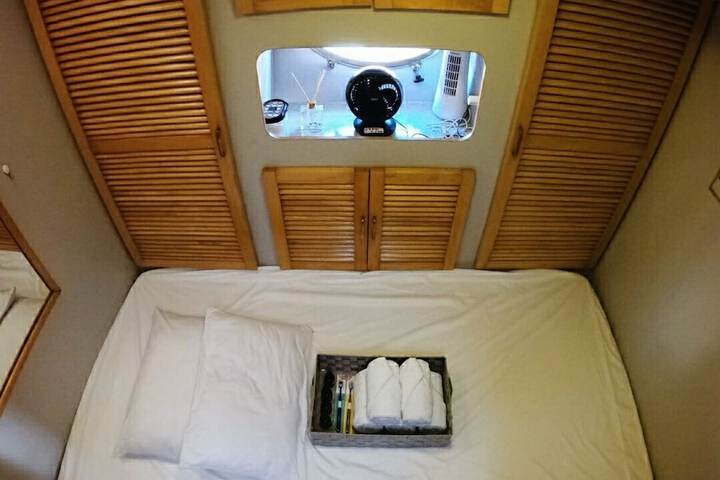Room 4 of 21