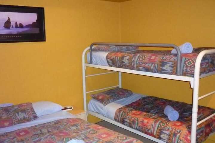 Room 28 of 71
