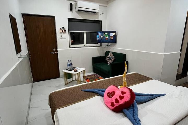 Room 16 of 24