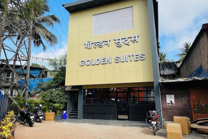 Hotel Golden Suites - Near Nesco