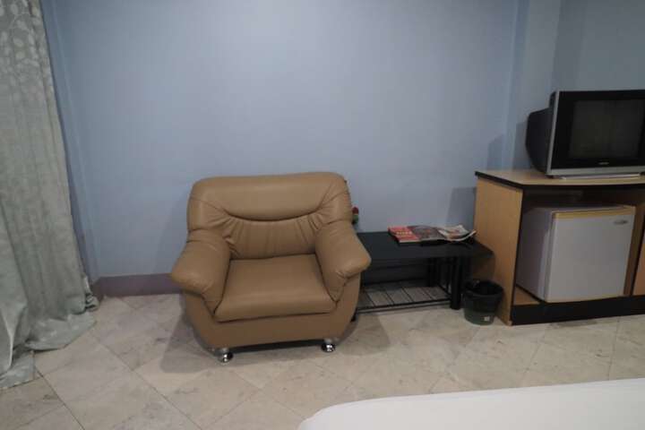 Room 30 of 51