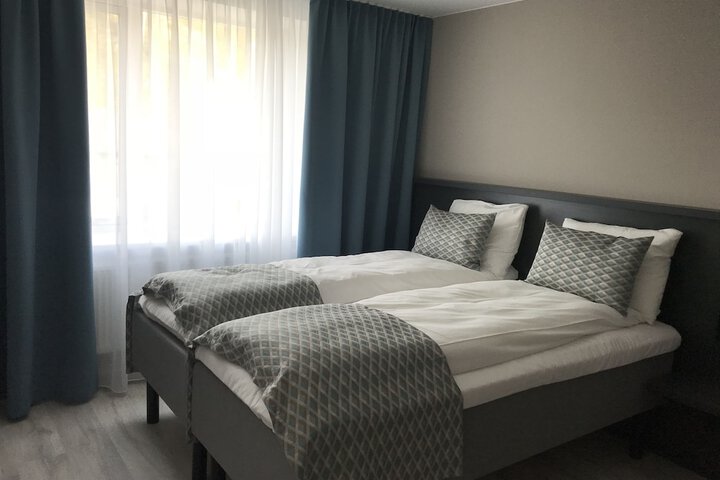 Room 10 of 71