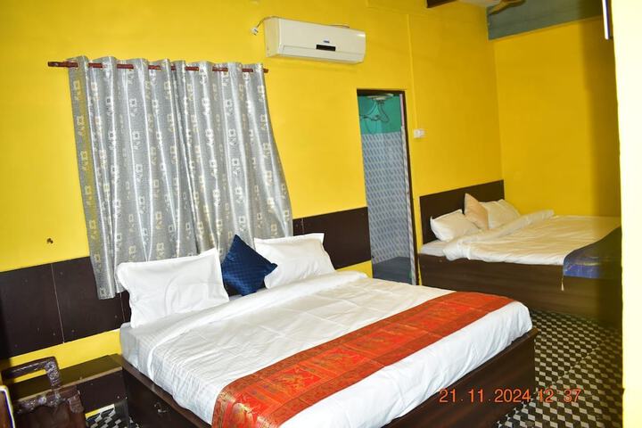 Room 3 of 11