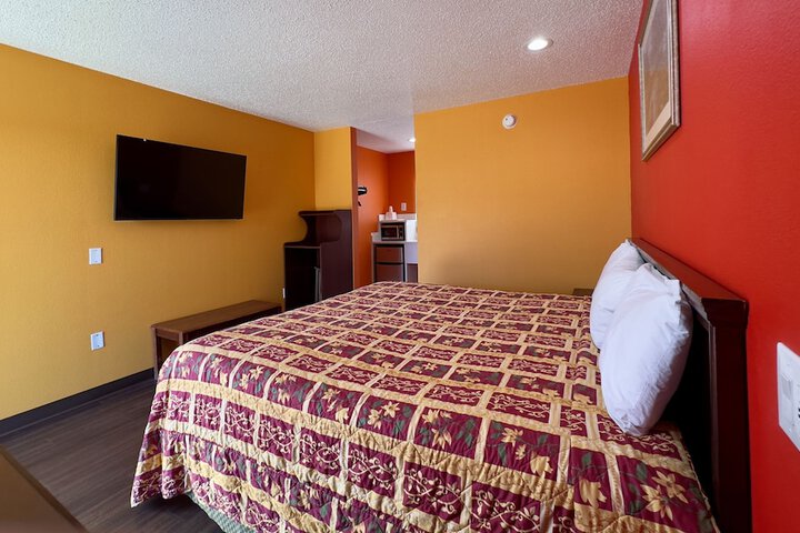 Single Room (8 of 8)