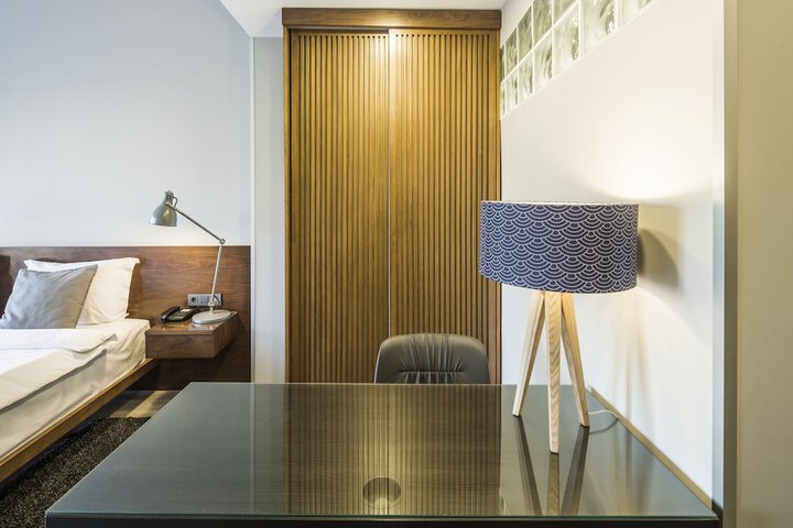 Room 8 of 67