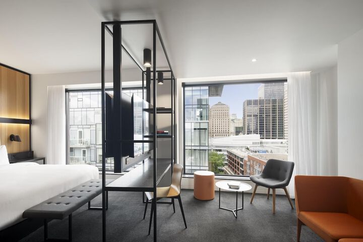 Room 30 of 117