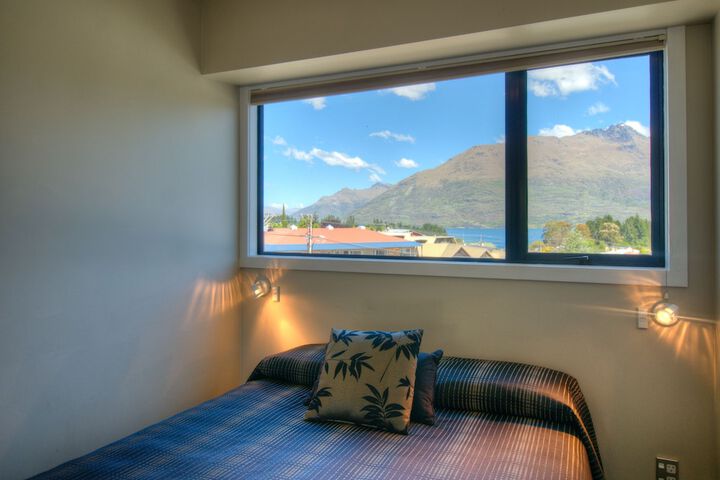 Room 3 of 39