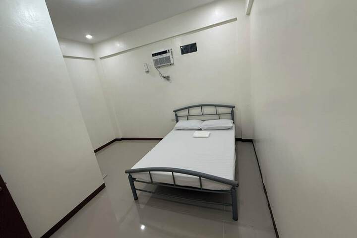 Room 33 of 56