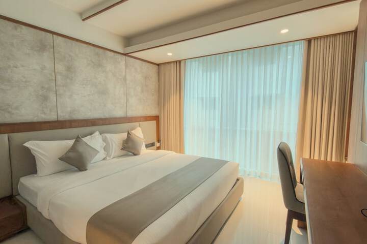 Room 27 of 53