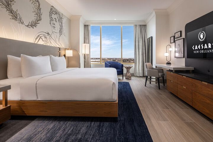 Room 28 of 102