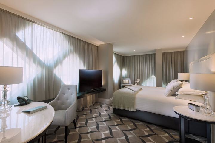 Room 20 of 77