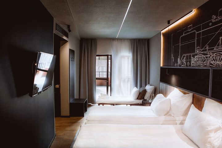 Room 18 of 62