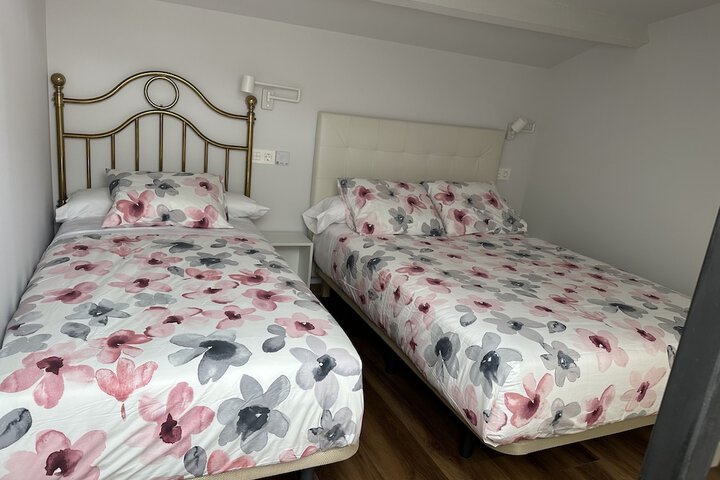 Room 33 of 85