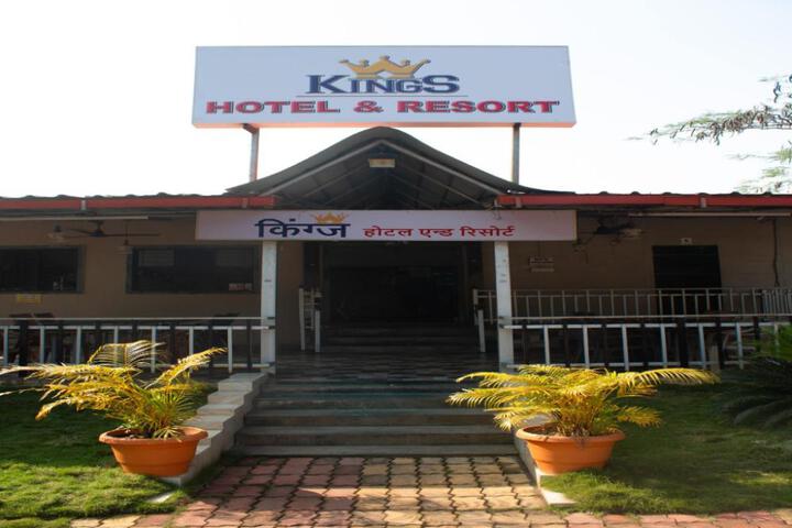 kings hotel and Resort