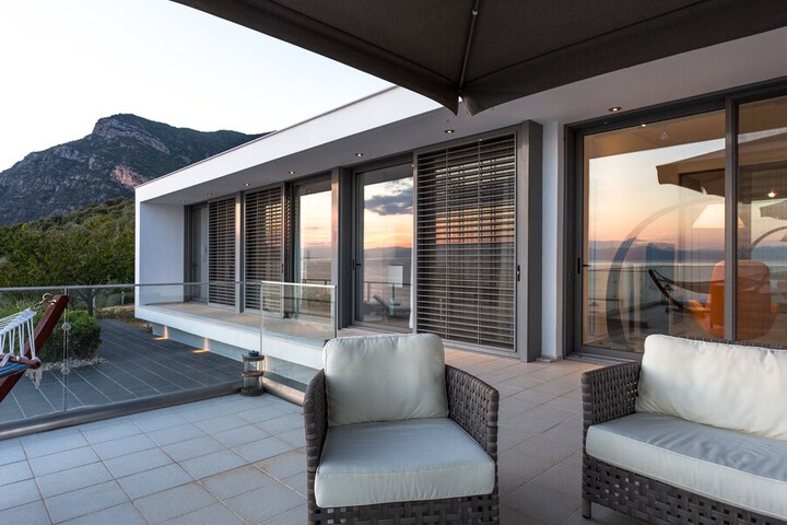 Terrace/Patio 41 of 142
