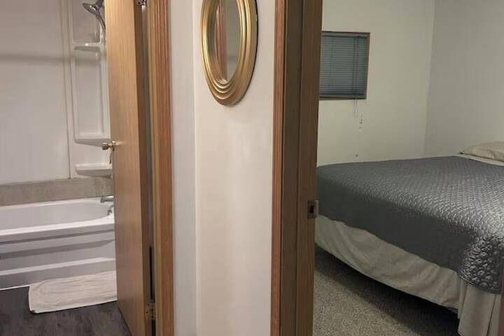 Room 3 of 44