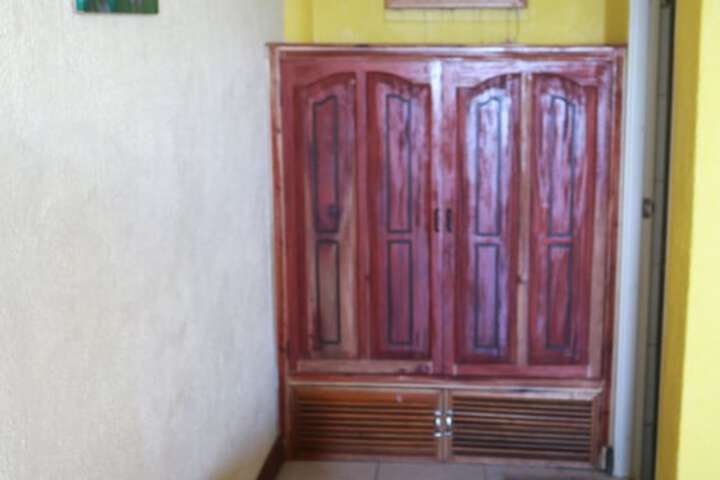 Room 11 of 38