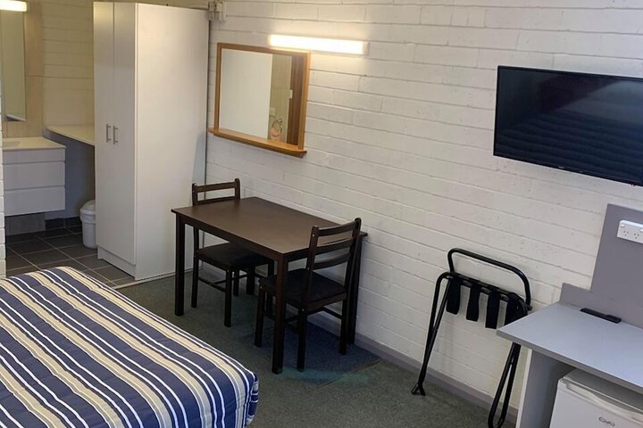 Room 13 of 54