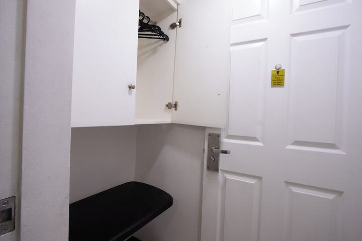 Room 21 of 30