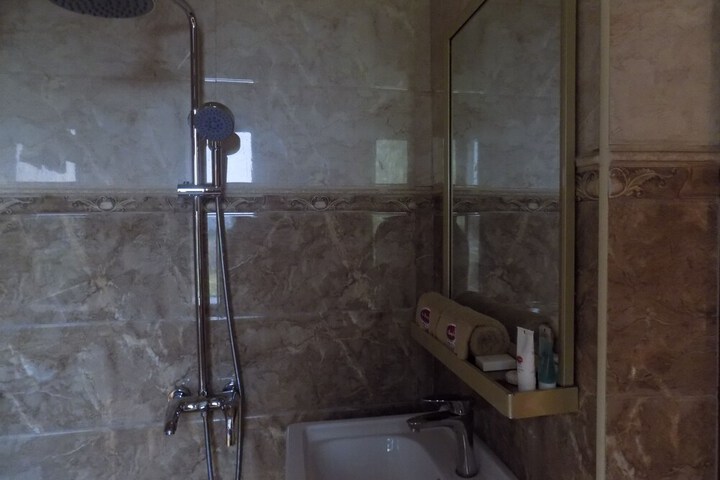 Room 49 of 70
