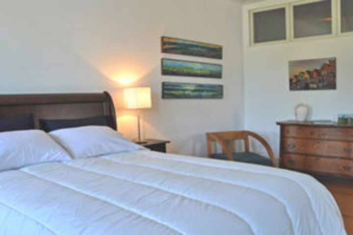 Room 10 of 20
