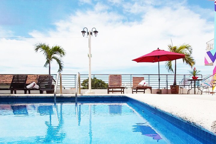 Pool Hotel