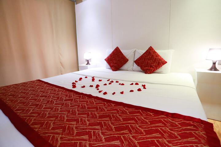 Room 6 of 34
