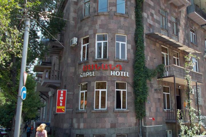 Manand Hotel