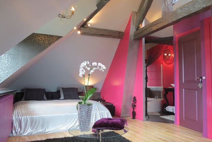 Room 5 of 54