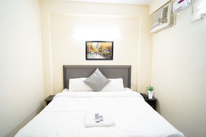 Room 21 of 32