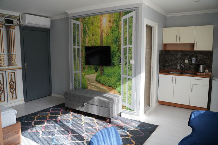 Room 16 of 52