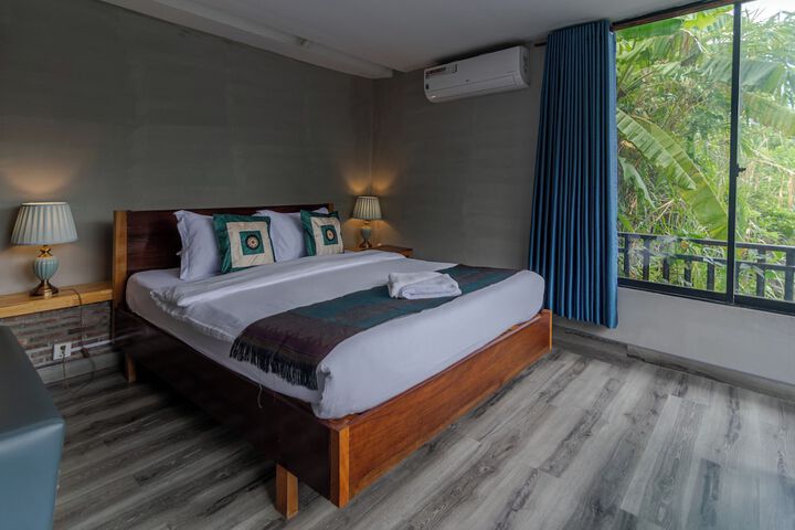 Room 18 of 26