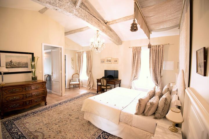 Room 4 of 45