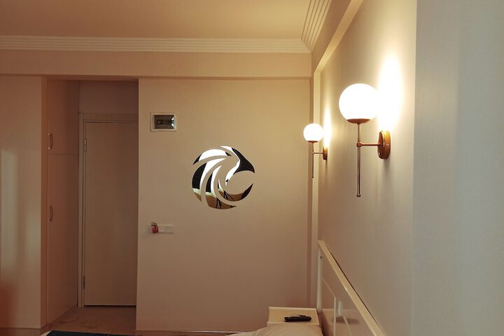 Room 11 of 34