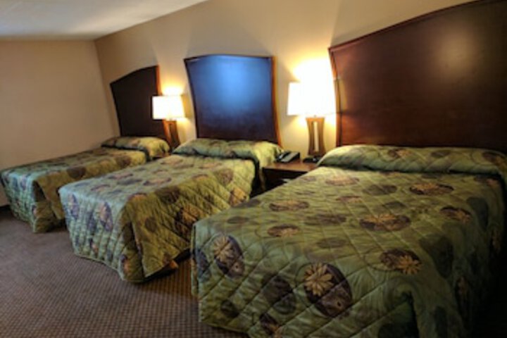 Room 25 of 108