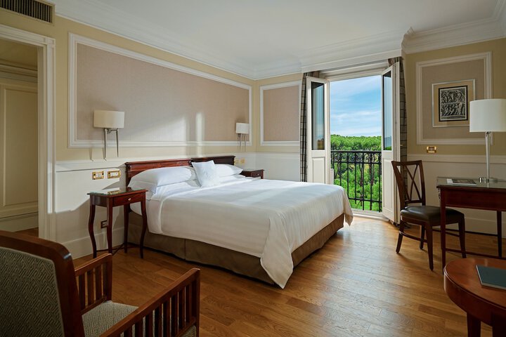 Room 55 of 109
