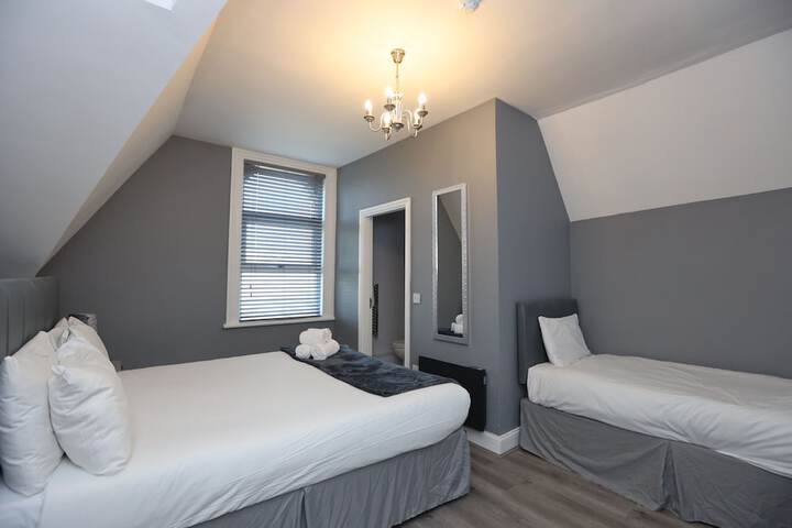 Room 20 of 105