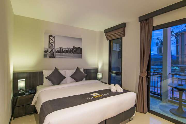 Room 10 of 40