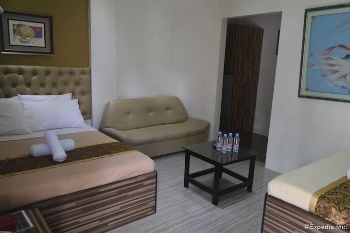 Room 21 of 52