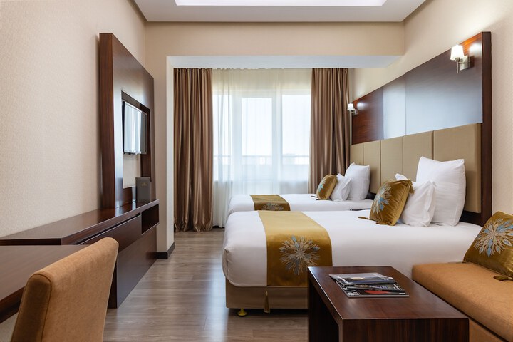 Room 4 of 31
