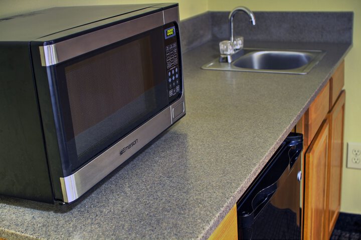 Mini-refrigerator