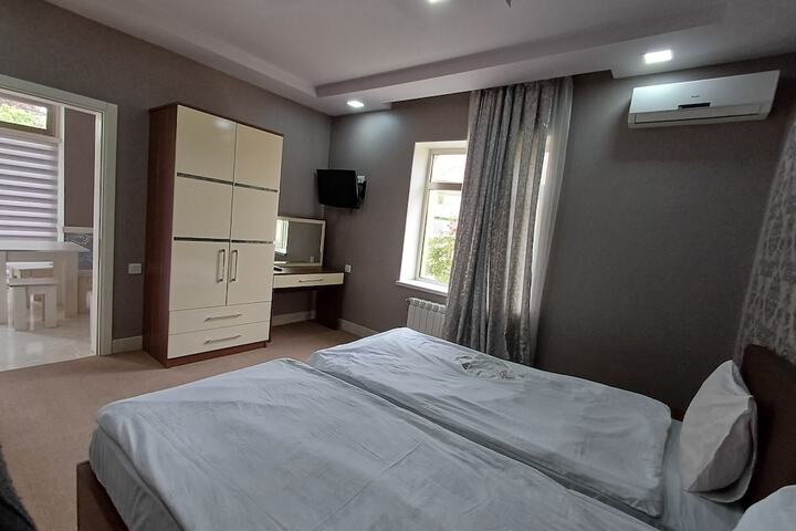 Room 16 of 31