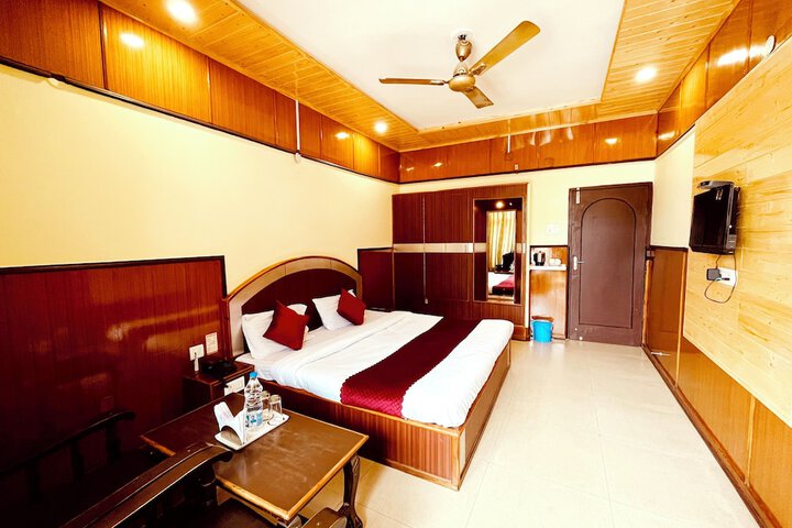 Room 4 of 31