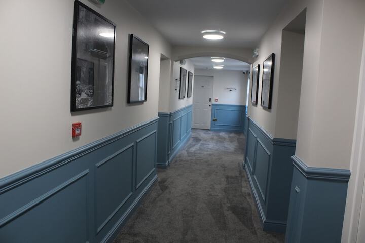 Ballroom/Hall 13 of 13