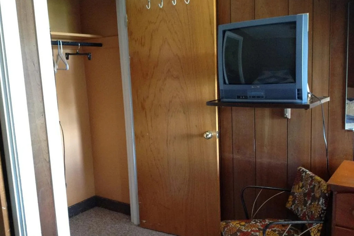 Room 22 of 31